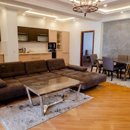 Boulevard Side Apartments Баку Екстериор снимка