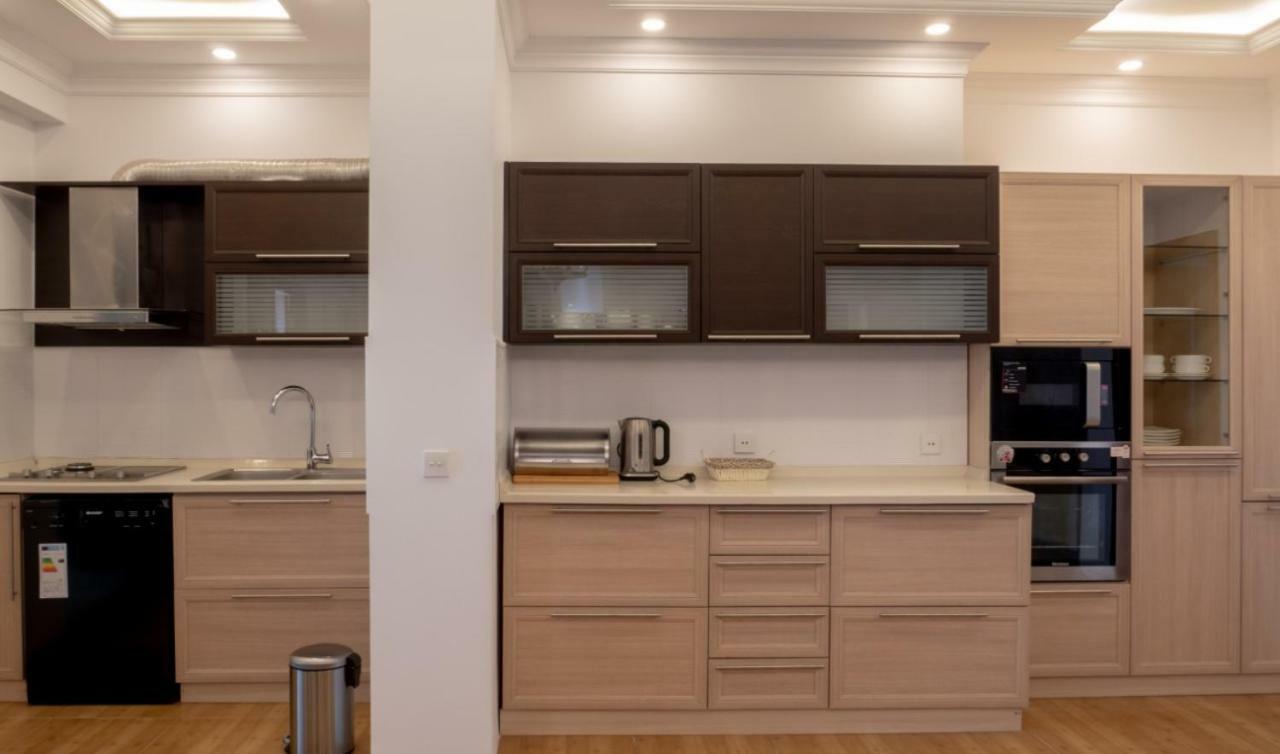 Boulevard Side Apartments Баку Екстериор снимка
